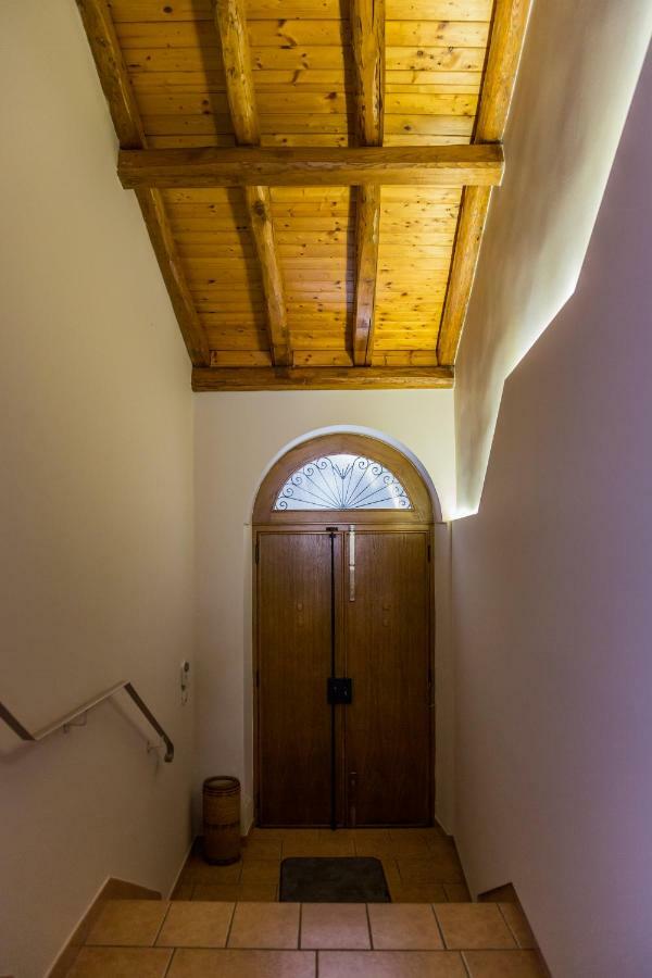 B&B Cortile Aurora Bronte Exterior photo
