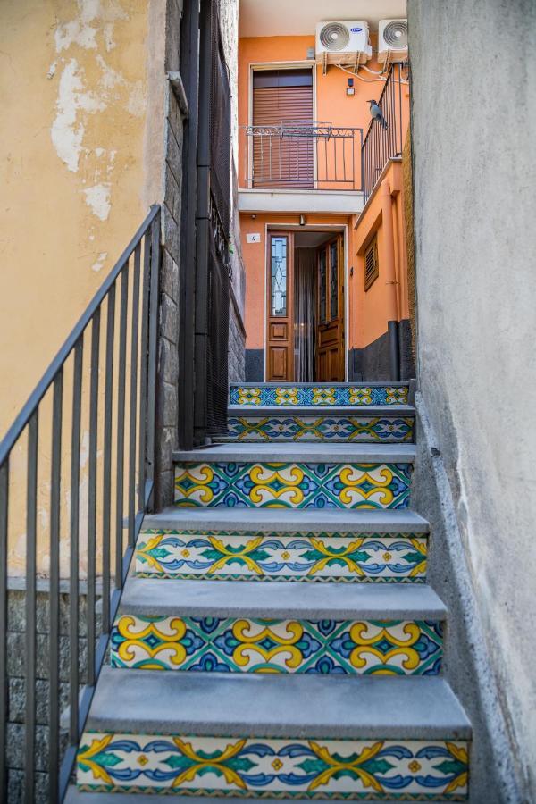 B&B Cortile Aurora Bronte Exterior photo